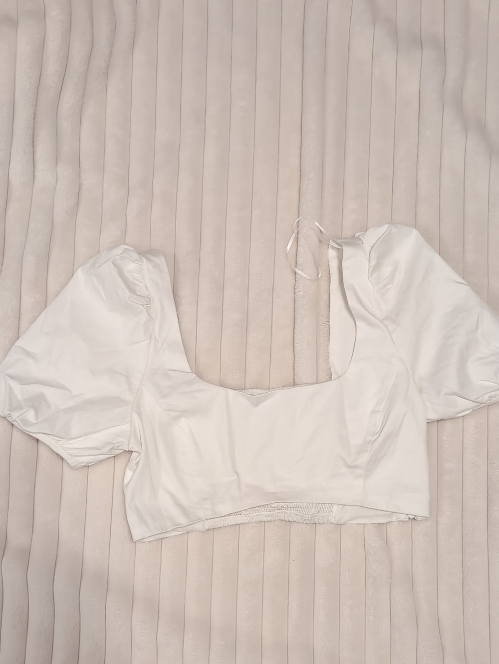 White Puff-Sleeve Crop Top - Dynamite